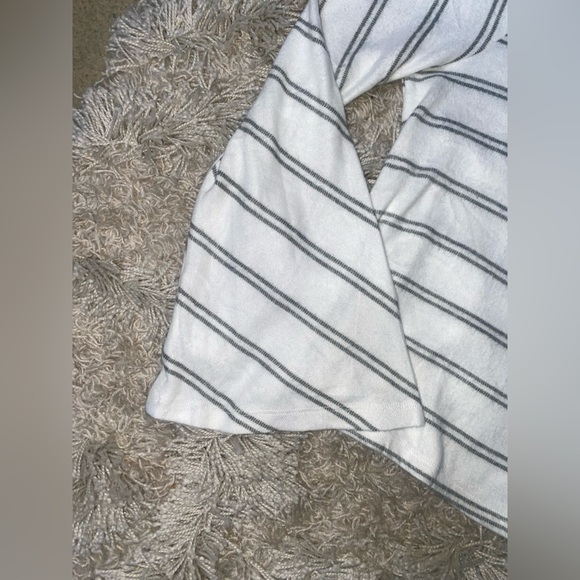 Bobeau NWOT Super Soft Cozy Petite Light Nautical Sweater Bell Sleeves Size LP - Picture 4 of 7